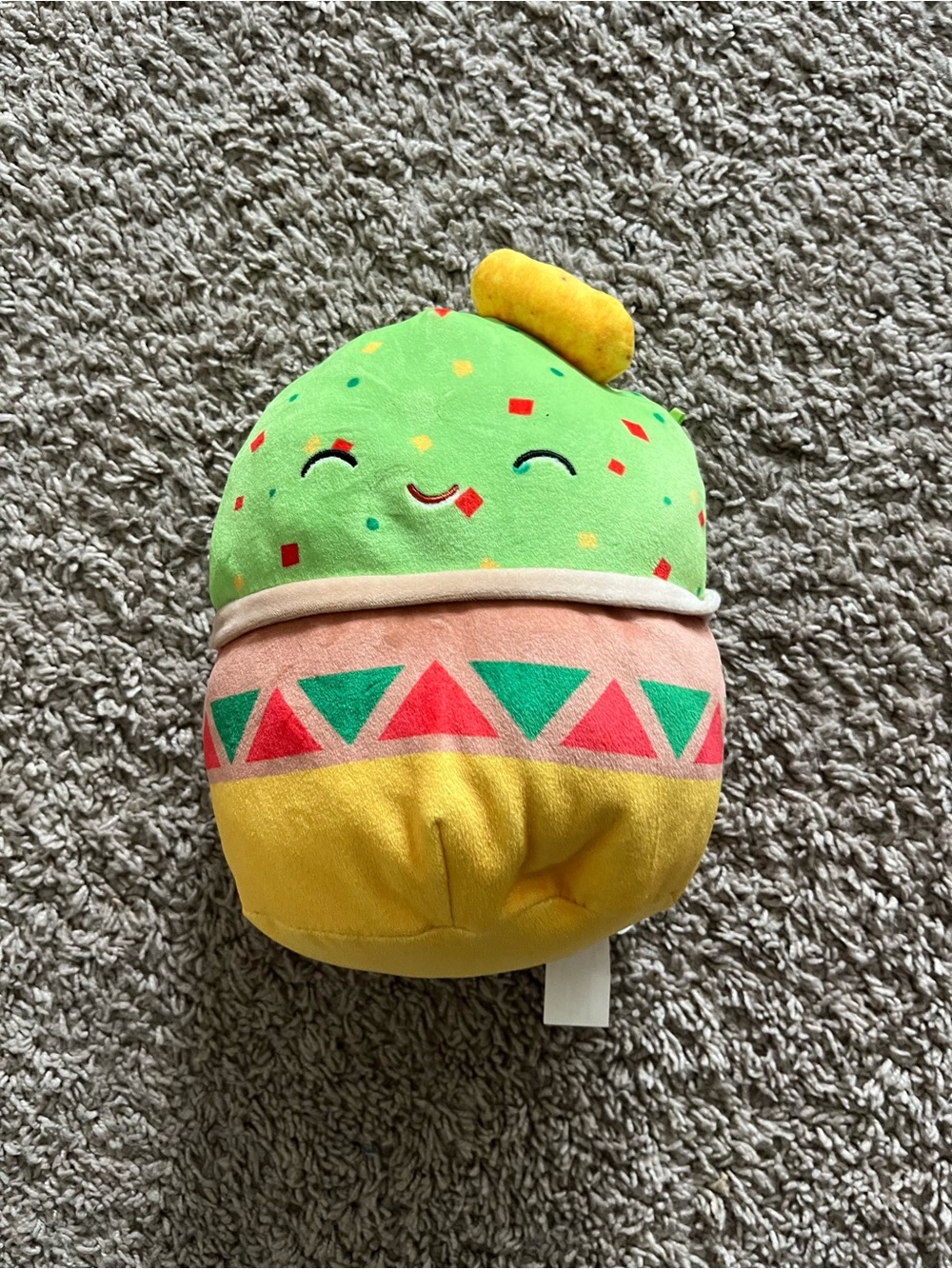 Squishmallows 8" Gideon Guacamole Bowl and Chip Food Plush like new condition